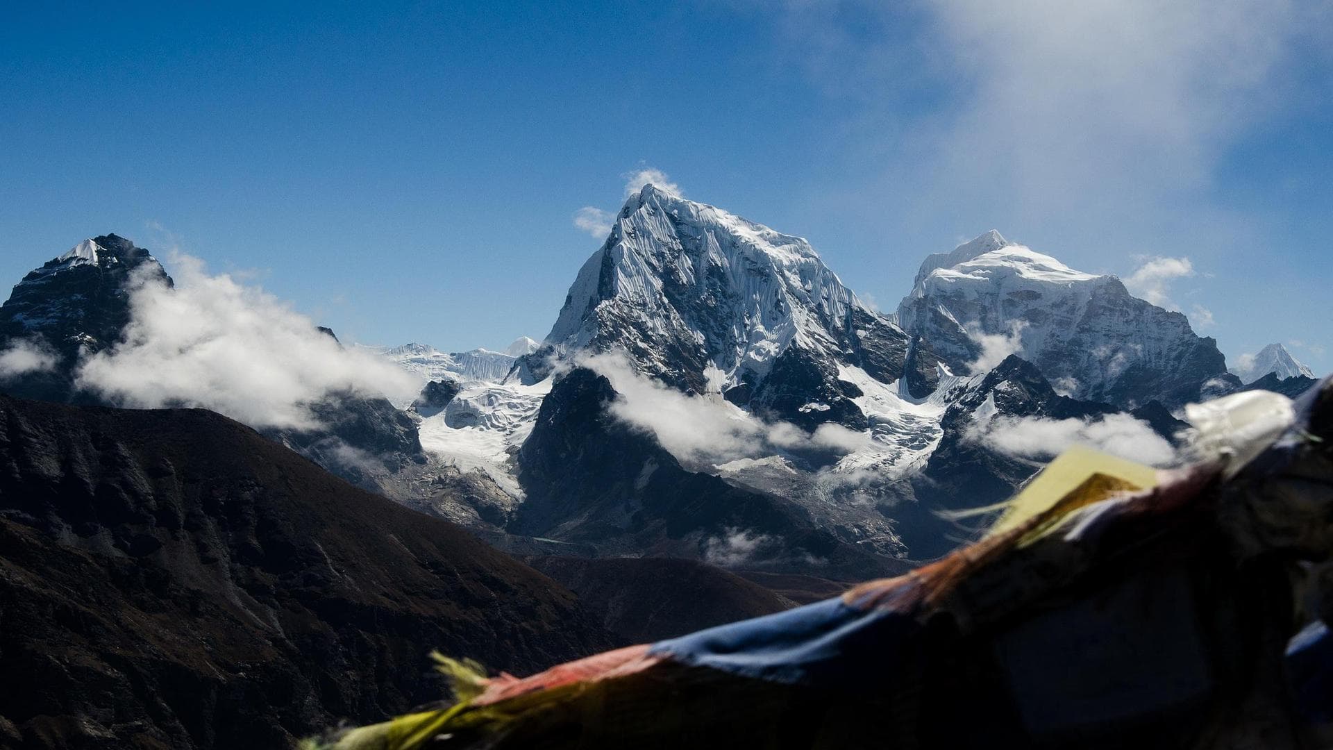 Trekkers in Everest