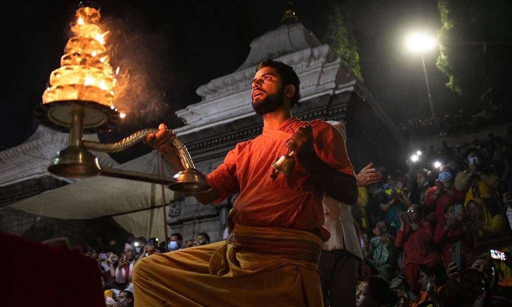 aarati session at Pashupatinath